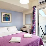 Melina Apartments